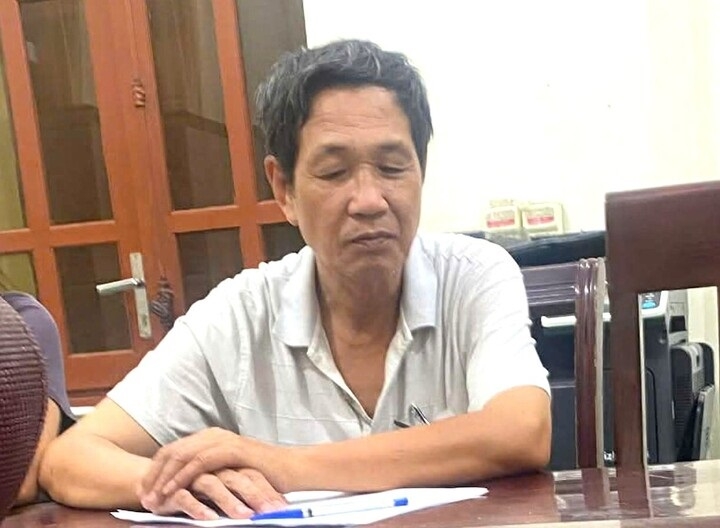 tai xe taxi dung gach tan cong hanh khach o nghe an len tieng xin loi hinh anh 1