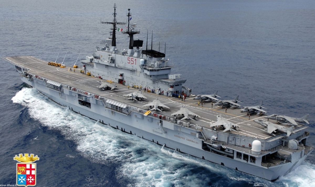 quoc hoi italy ung ho ke hoach tang tau san bay cho indonesia hinh anh 1