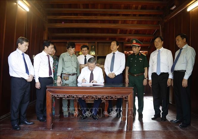 tong bi thu, chu tich nuoc dang huong tuong niem Dai tuong vo nguyen giap hinh anh 5