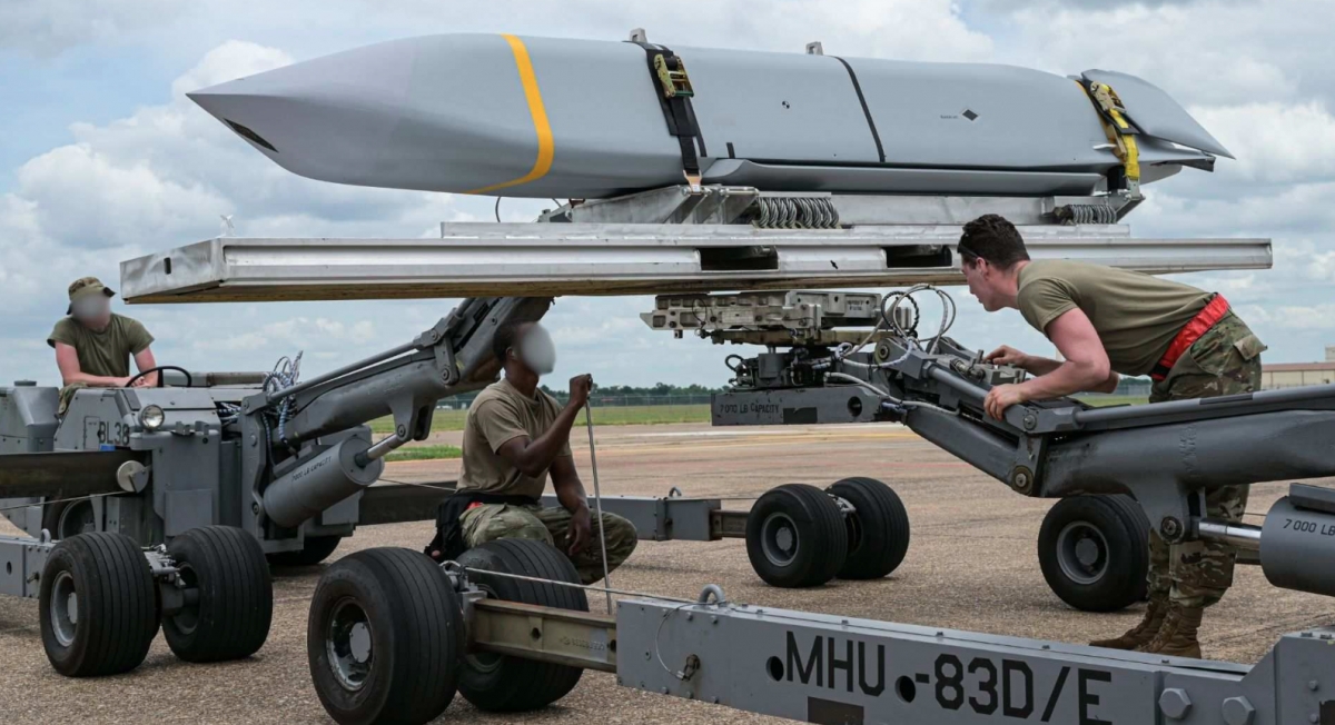 rui ro my phai doi mat khi doc can kho ten lua jassm-er tan cong iran hinh anh 1