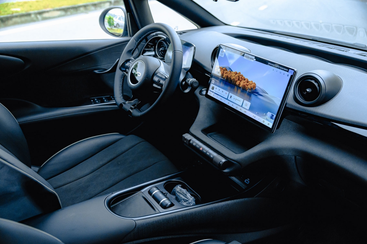 byd viet nam chinh thuc gioi thieu dolphin 2026, nang pham vi hoat dong len 435 km hinh anh 2