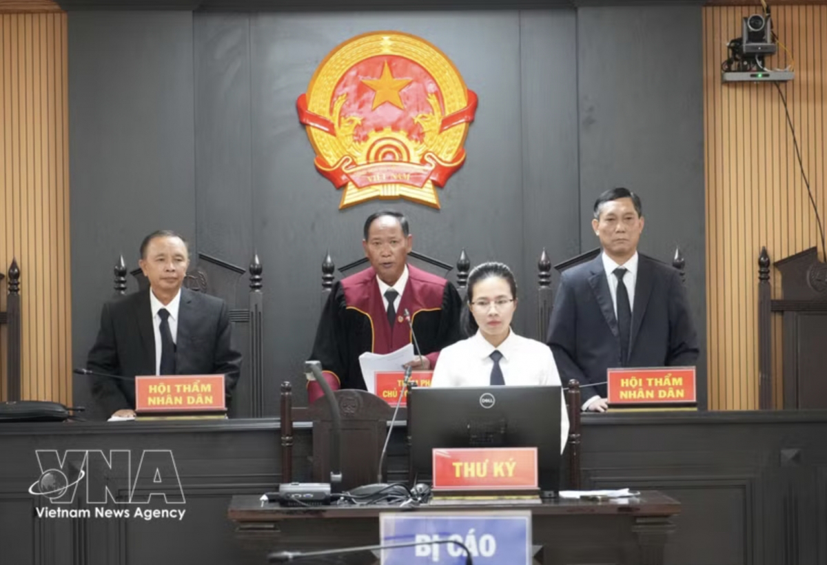 overseas man sentenced to 11 years in prison for terrorism picture 1