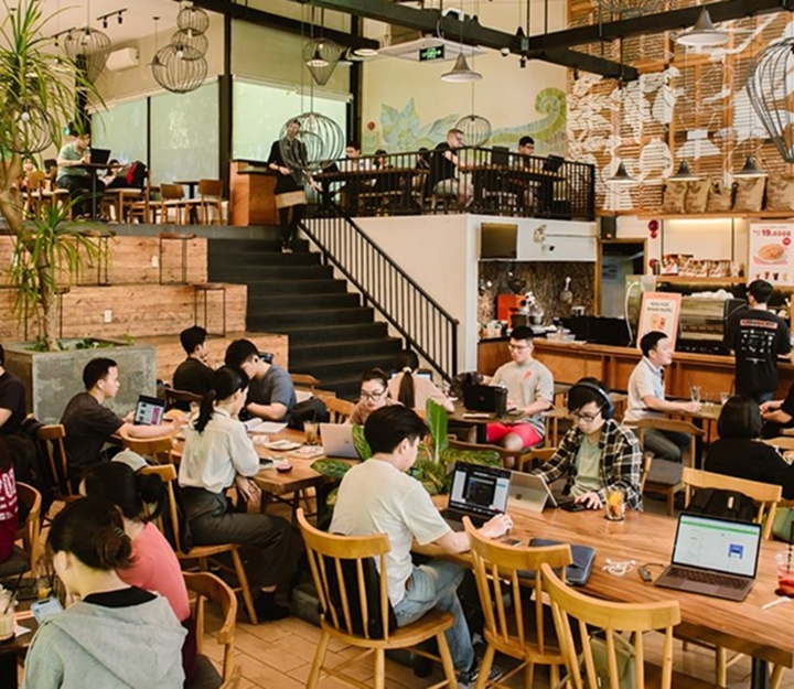 Dia com, to pho, ly ca phe len muc gia moi, gan 60 hang quan thua nhan tang gia hinh anh 5