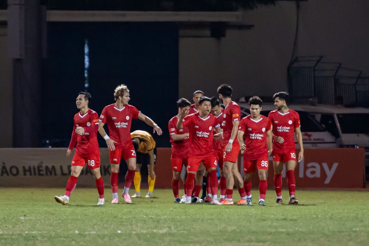 nhan dinh the cong viettel vs thanh hoa Ap luc bua vay hinh anh 2