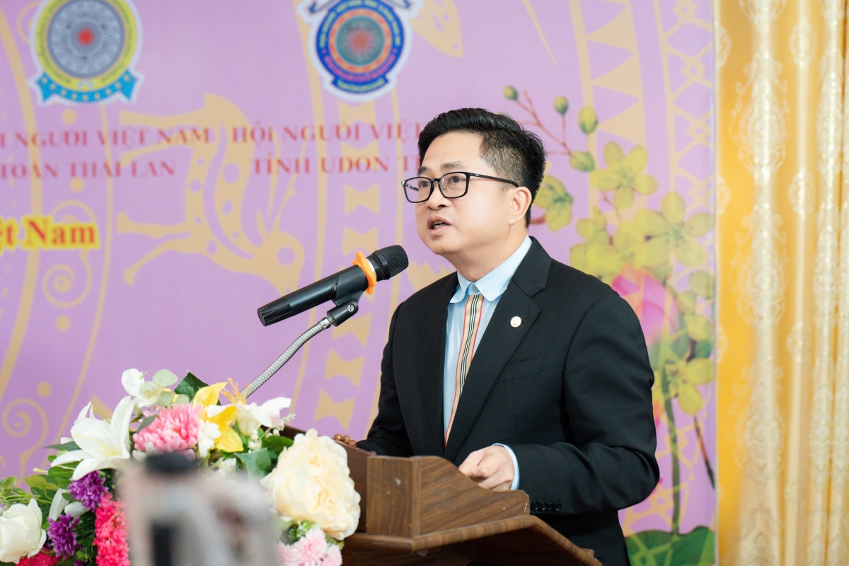  giu lua tieng viet tren dat thai hanh trinh gin giu coi nguon dan toc hinh anh 1