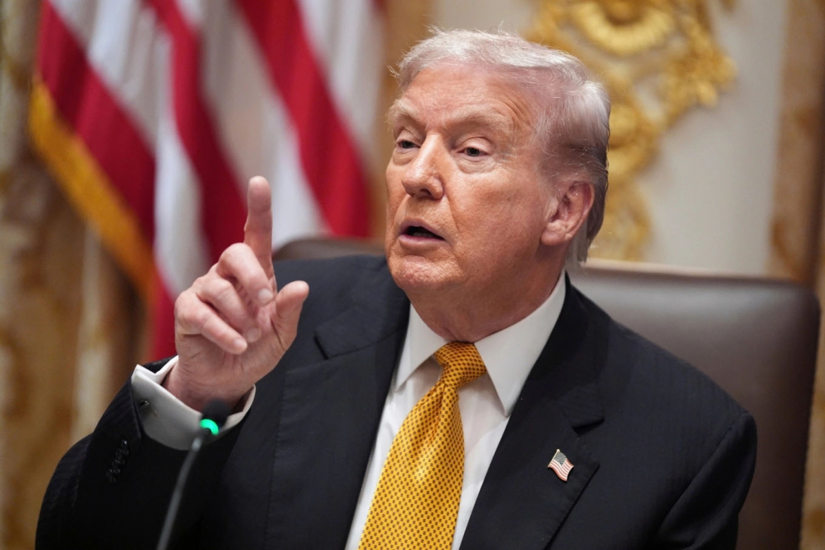 Ong trump tuyen bo van dam phan rat tot bat chap iran dong cua eo bien hormuz hinh anh 1