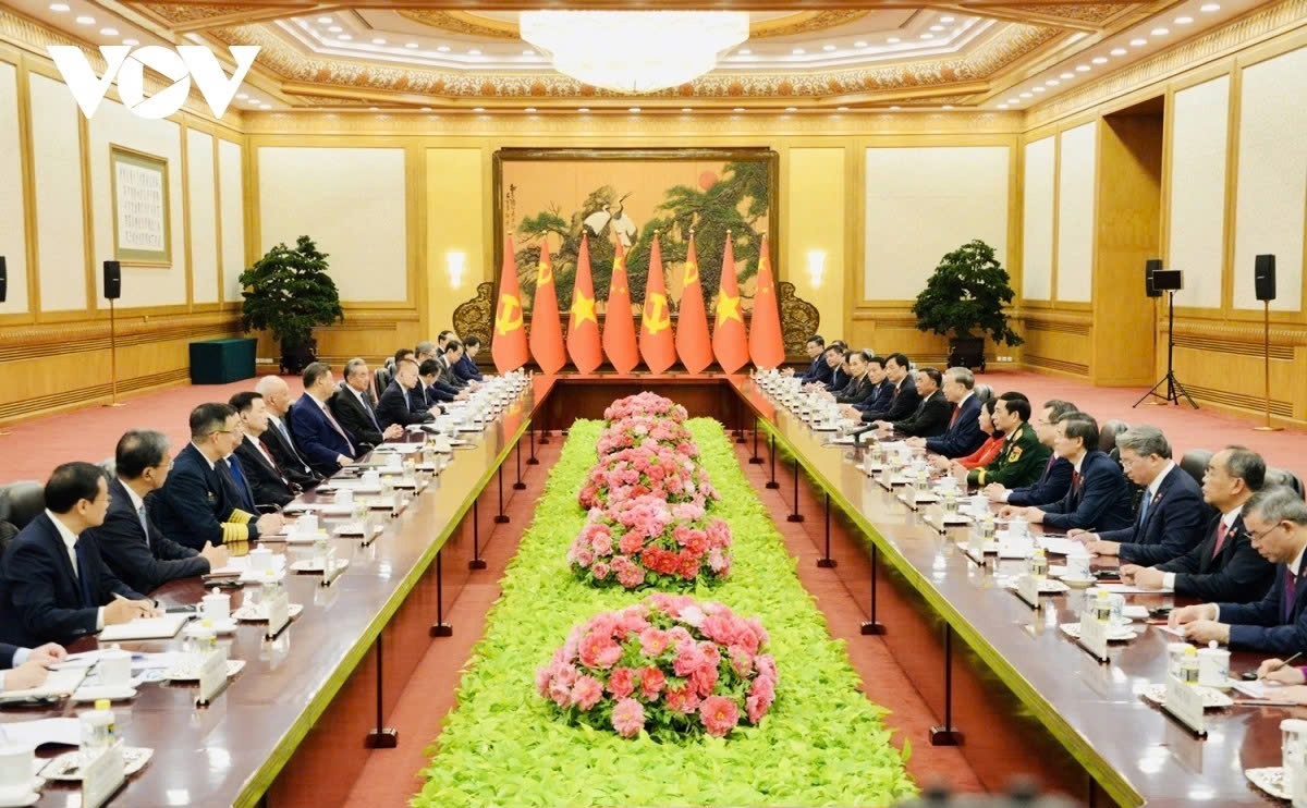 china accords 21-gun salute to welcome vietnam s top leader to lam on state visit picture 2