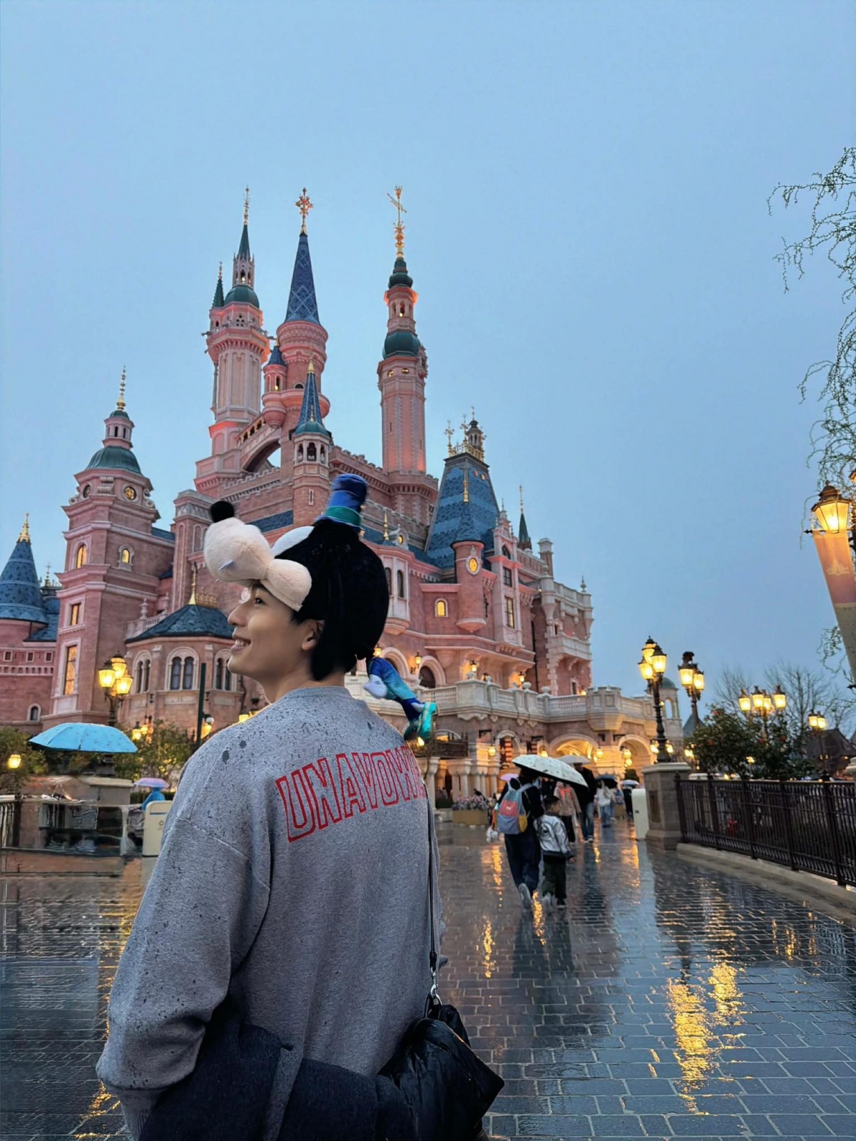 sao viet 2 4 son tung m-tp gay lu , dan my nhan khoe visual hut like hinh anh 3