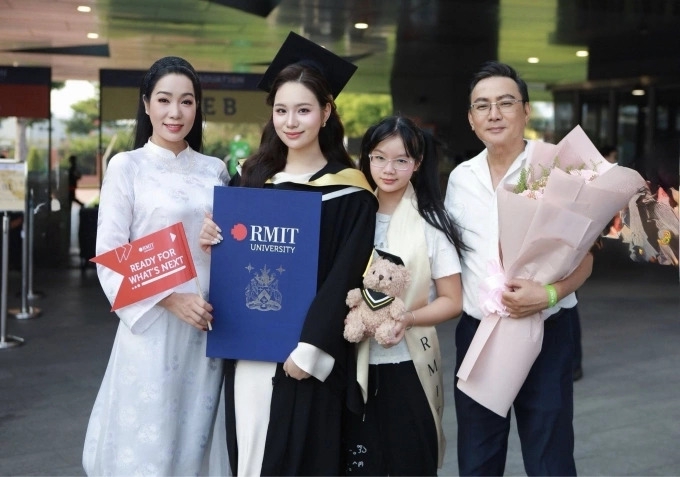 sao viet 21 4 Dong thai cua trung quan idol sau khi bi to hanh hung phu nu hinh anh 3