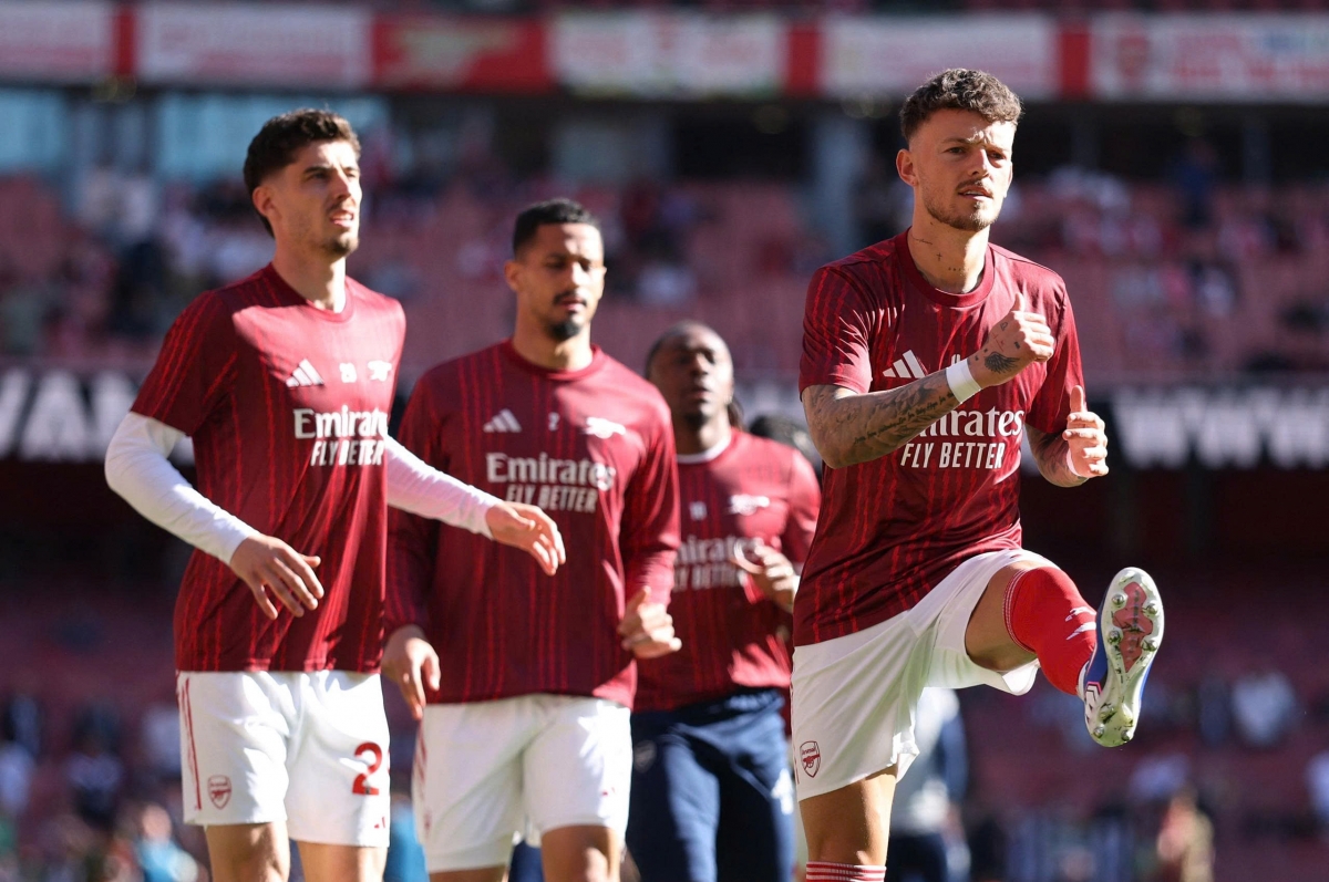 truc tiep arsenal 1-0 newcastle eberechi eze ghi ban dep mat hinh anh 15