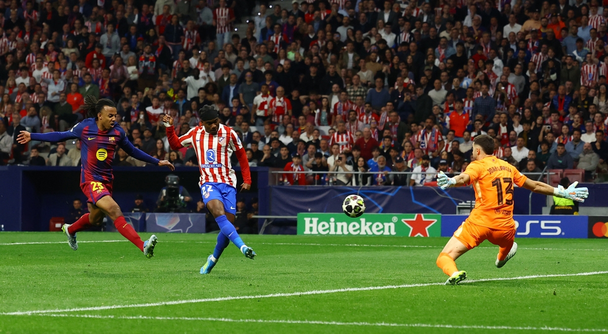 truc tiep atletico 1-2 barca ferran torres var bi tu choi ban thang hinh anh 4