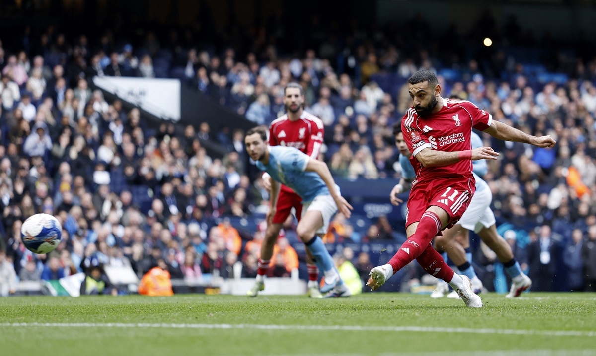 truc tiep man city 4-0 liverpool haaland ghi hat-trick, salah hong phat den hinh anh 1