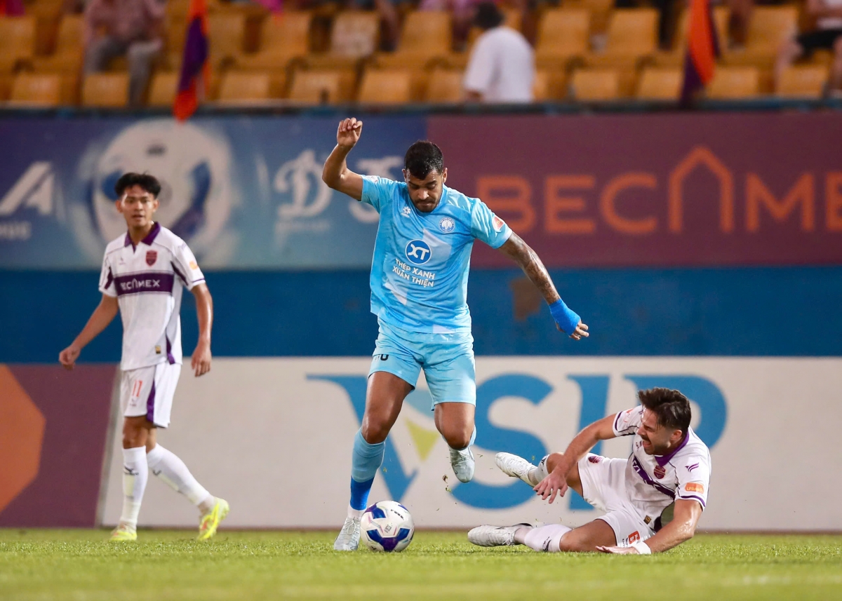 truc tiep tp.hcm 1-1 nam Dinh xuan son bi tu choi ban thang hinh anh 7