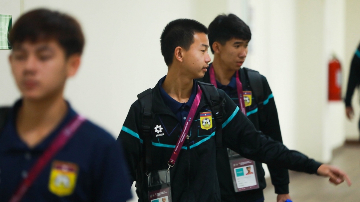 truc tiep u17 lao 0-3 u17 malaysia con mua ban thang hinh anh 10