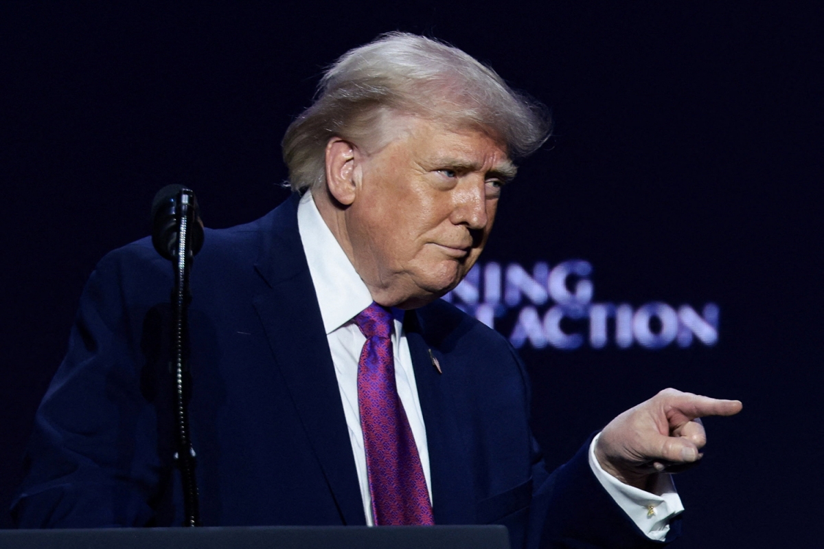 Ong trump tiet lo cach my se thu hoi urani o iran hinh anh 1