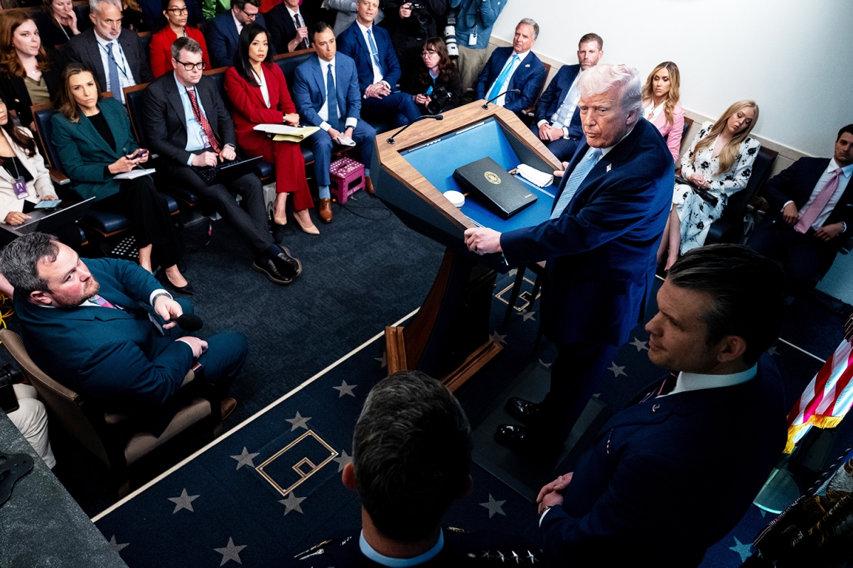 my can nhac thoa thuan 20 ty usd doi lay urani voi iran hinh anh 1