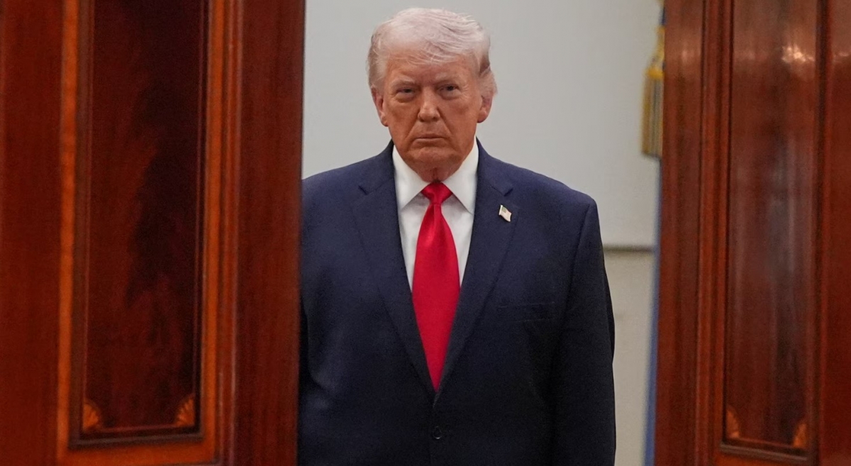 Ong trump tuyen bo ap thue 50 doi voi cac quoc gia ban vu khi cho iran hinh anh 1