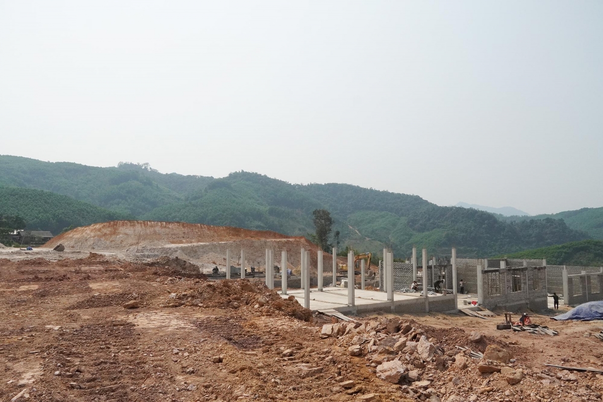 quang tri phan dau hoan thanh truong noi tru vung bien phuc vu nam hoc moi hinh anh 5