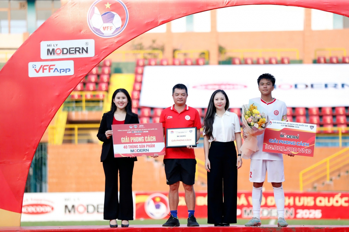 ket qua bong da hom nay 14-4 ha noi i dang quang ngoi vo dich giai u15 quoc gia hinh anh 6