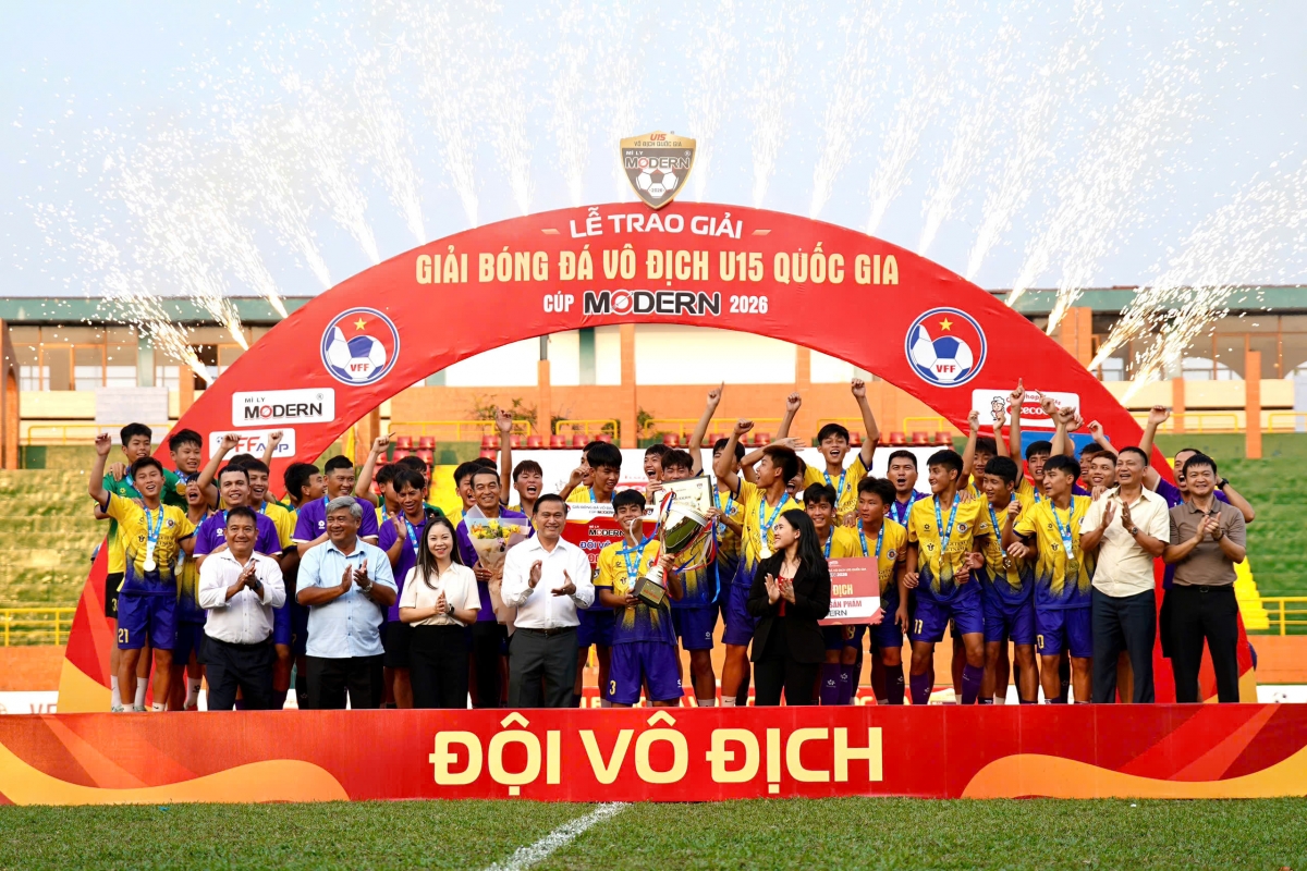 ket qua bong da hom nay 14-4 ha noi i dang quang ngoi vo dich giai u15 quoc gia hinh anh 4