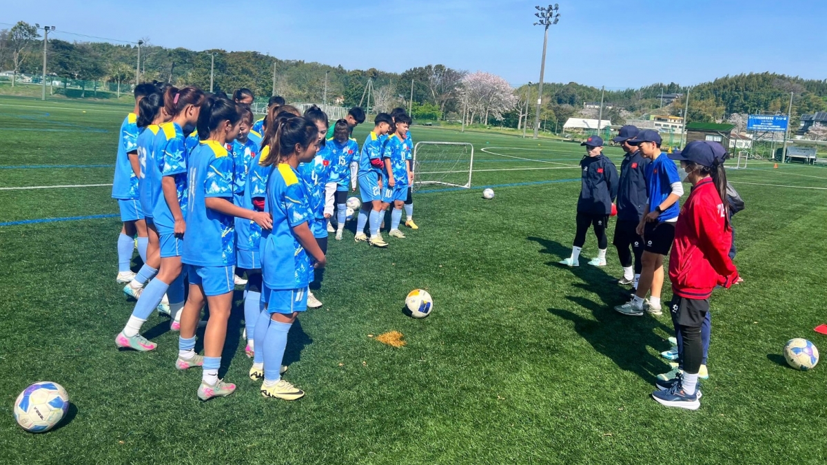 Đại diện Việt Nam so tài hàng loạt đội bóng Nhật Bản trước thềm giải châu Á 2026