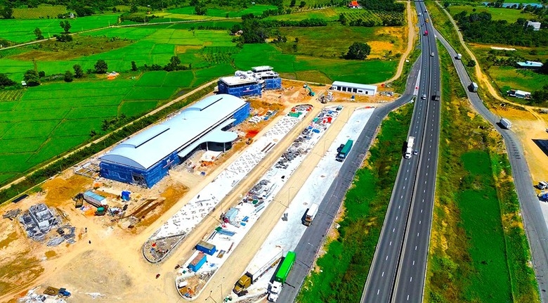 cao toc bac - nam tu ha noi den ca mau co 21 tram dung nghi phuc vu dip le 30 4 hinh anh 1