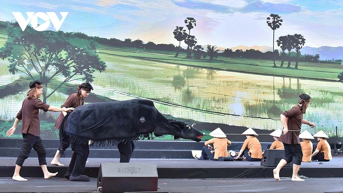 traditional puppetry art attracts audiences at the autumn fair 2025 picture 1