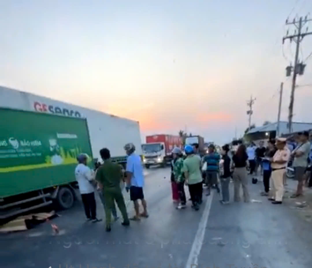 lam ro vu va cham giao thong lien hoan lam 4 nguoi thuong vong tai Dong thap hinh anh 1