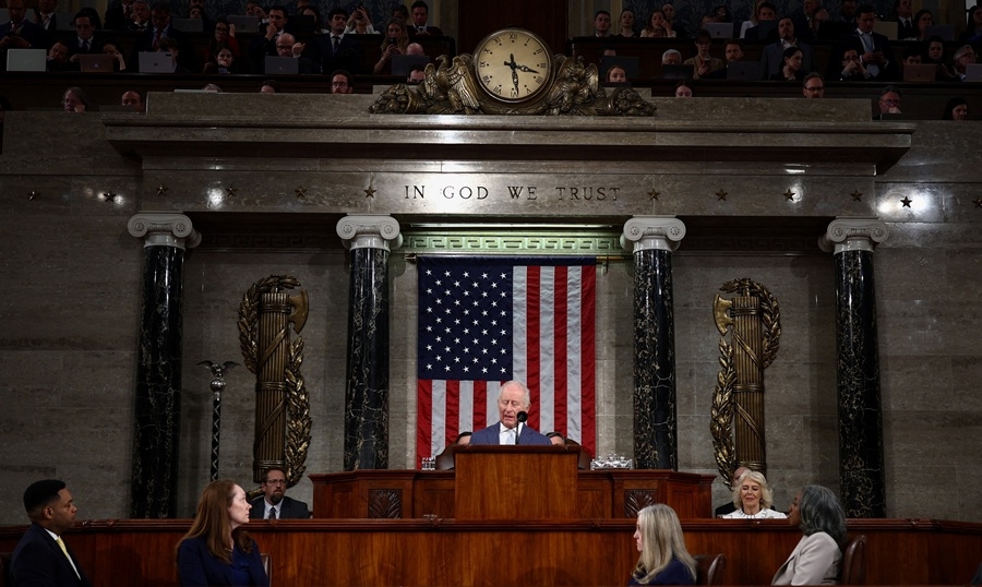 bai phat bieu lich su cua vua charles iii thong diep pha bang quan he anh - my hinh anh 1