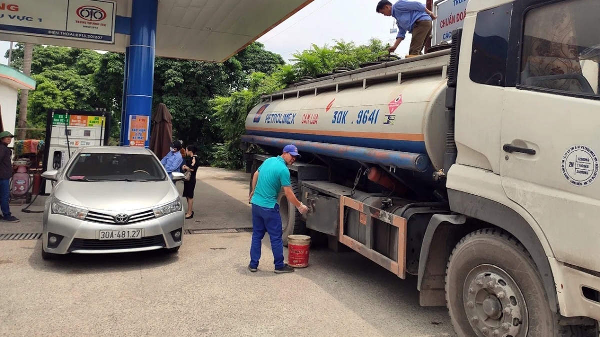 ban dai tra xang e10 tu 30 4 2026 doanh nghiep xang dau rat tran tro hinh anh 2