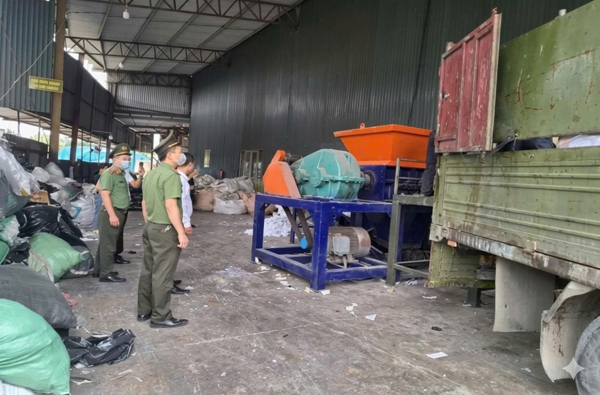 tieu huy 6.000 ao phong, phat doanh nghiep hon 22 trieu dong hinh anh 2