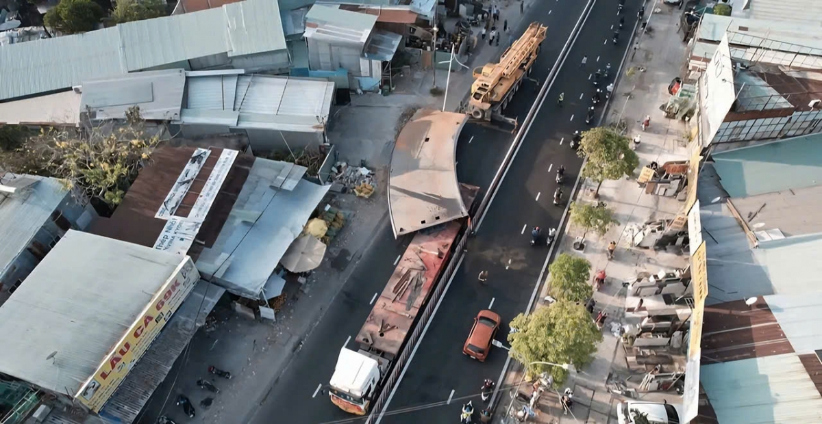 bat an truoc nhung chuyen xe sieu truong, sieu trong hinh anh 3