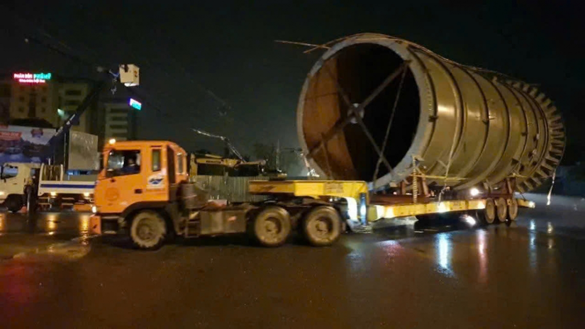 bat an truoc nhung chuyen xe sieu truong, sieu trong hinh anh 4