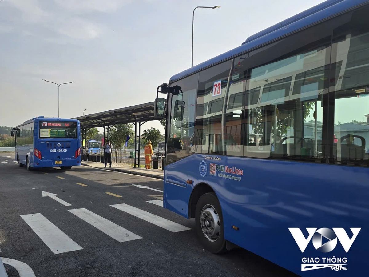 tp.hcm se mien phi xe buyt cho toan dan lieu co nen thuc hien lau dai hinh anh 2