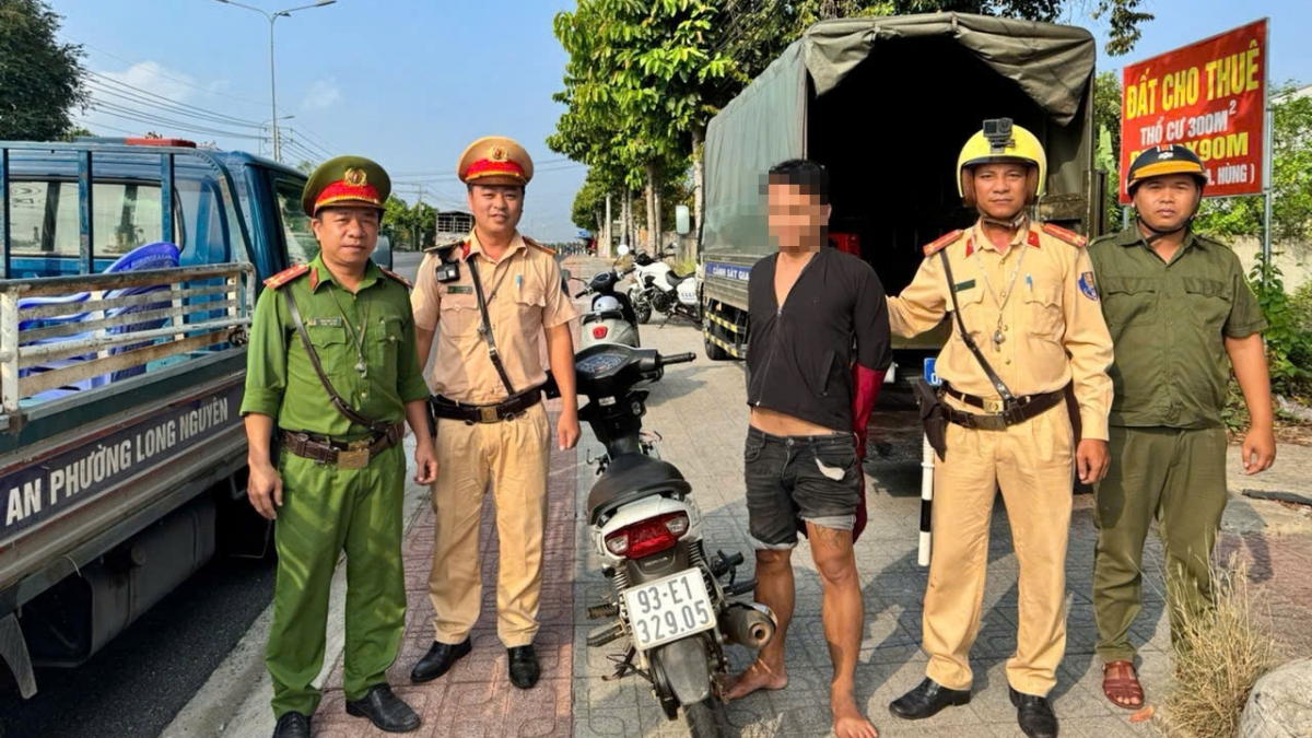 lo dien ten trom tu chiec xe may khong chia khoa luu thong tren duong hinh anh 1