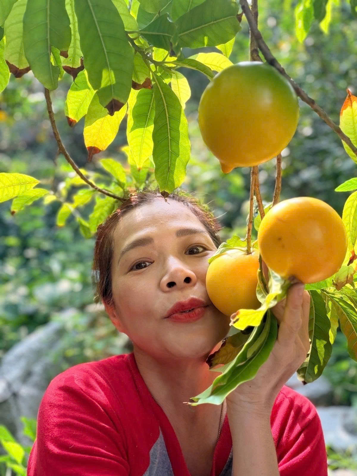 sao viet 4 4 hoa hau Do my linh duoc anh chong tang tui tram trieu hinh anh 6