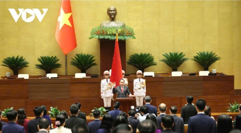 Dien va thu chuc mung dong chi tran thanh man duoc bau giu chuc chu tich quoc hoi hinh anh 1