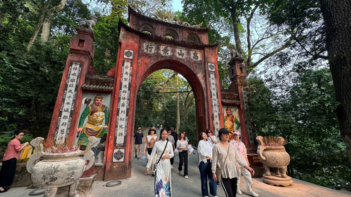 du lich phu tho don doan lu hanh quoc te khao sat diem den, mo rong thi truong hinh anh 1