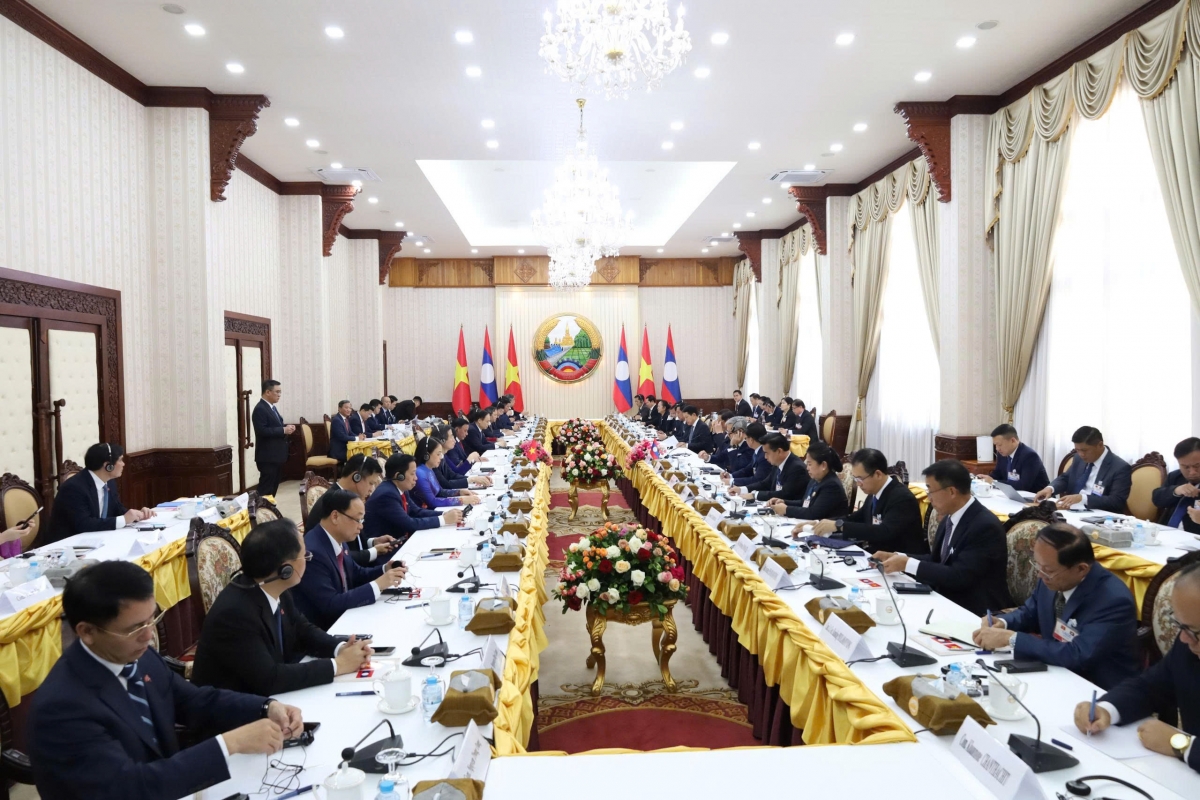 thuong truc ban bi thu tran cam tu hoi kien thu tuong lao sonexay siphandone hinh anh 3