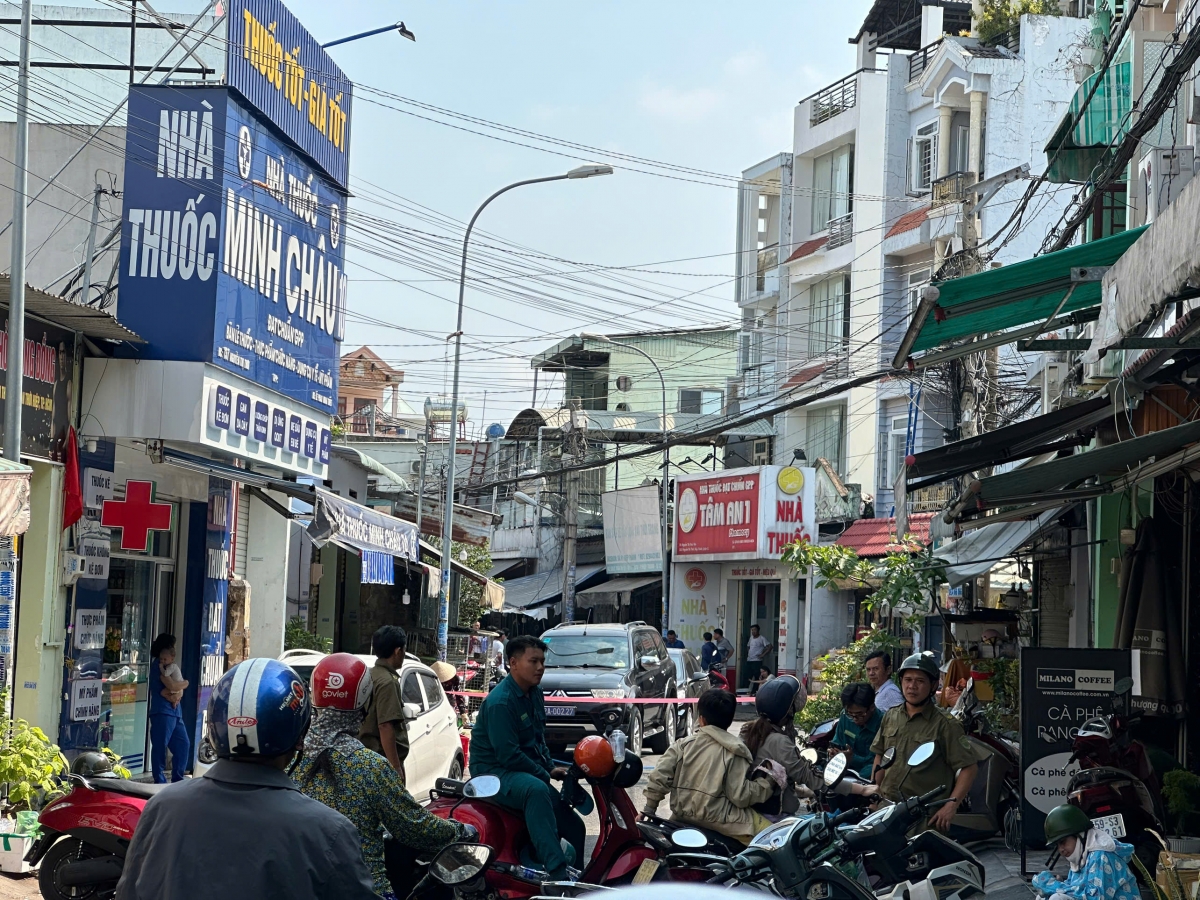 chay day nha tro trong dem tai tp.hcm, 2 nguoi tu vong, 5 nguoi bi thuong hinh anh 1