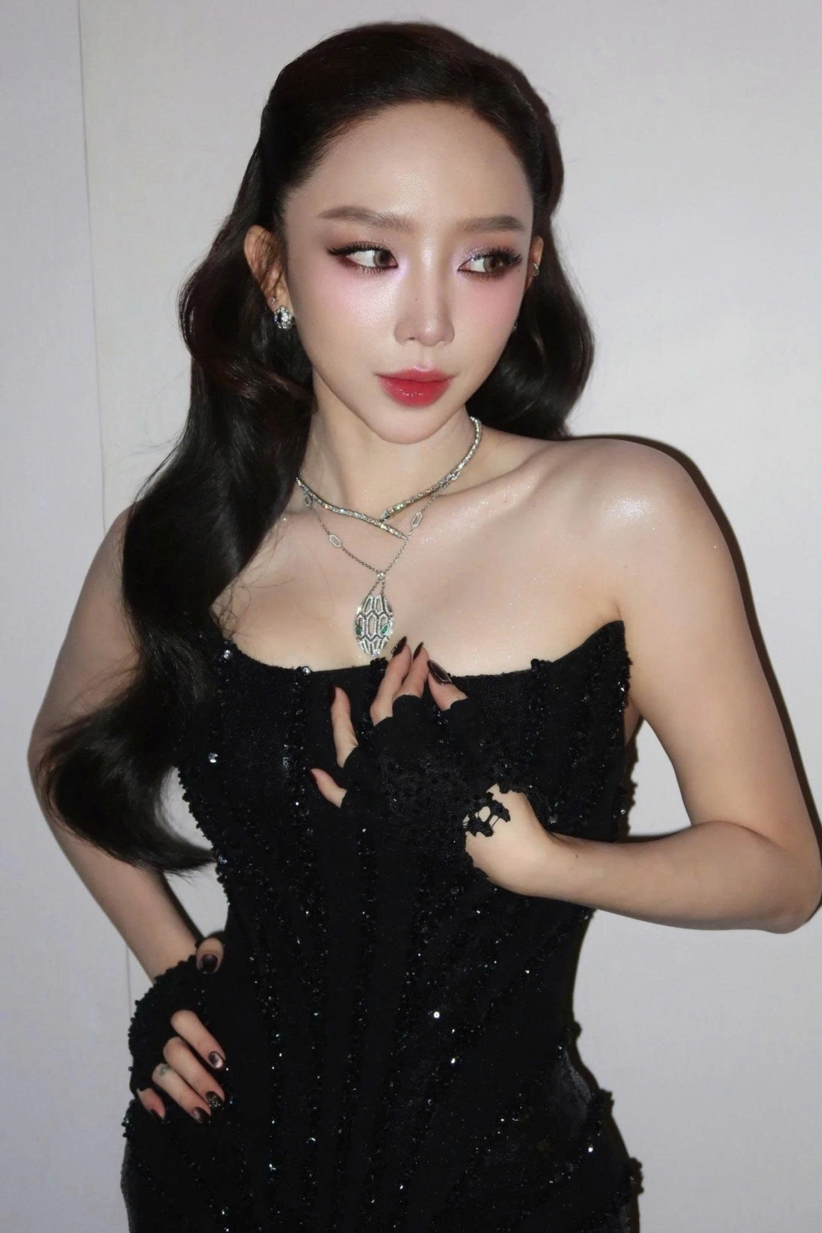 sao viet 13 4 tang duy tan dang anh di du lich cung bich phuong hinh anh 3