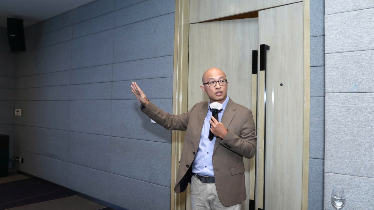 phat trien kinh te cuoi tuan tu tich hop dich vu den chuyen doi mo hinh hinh anh 1