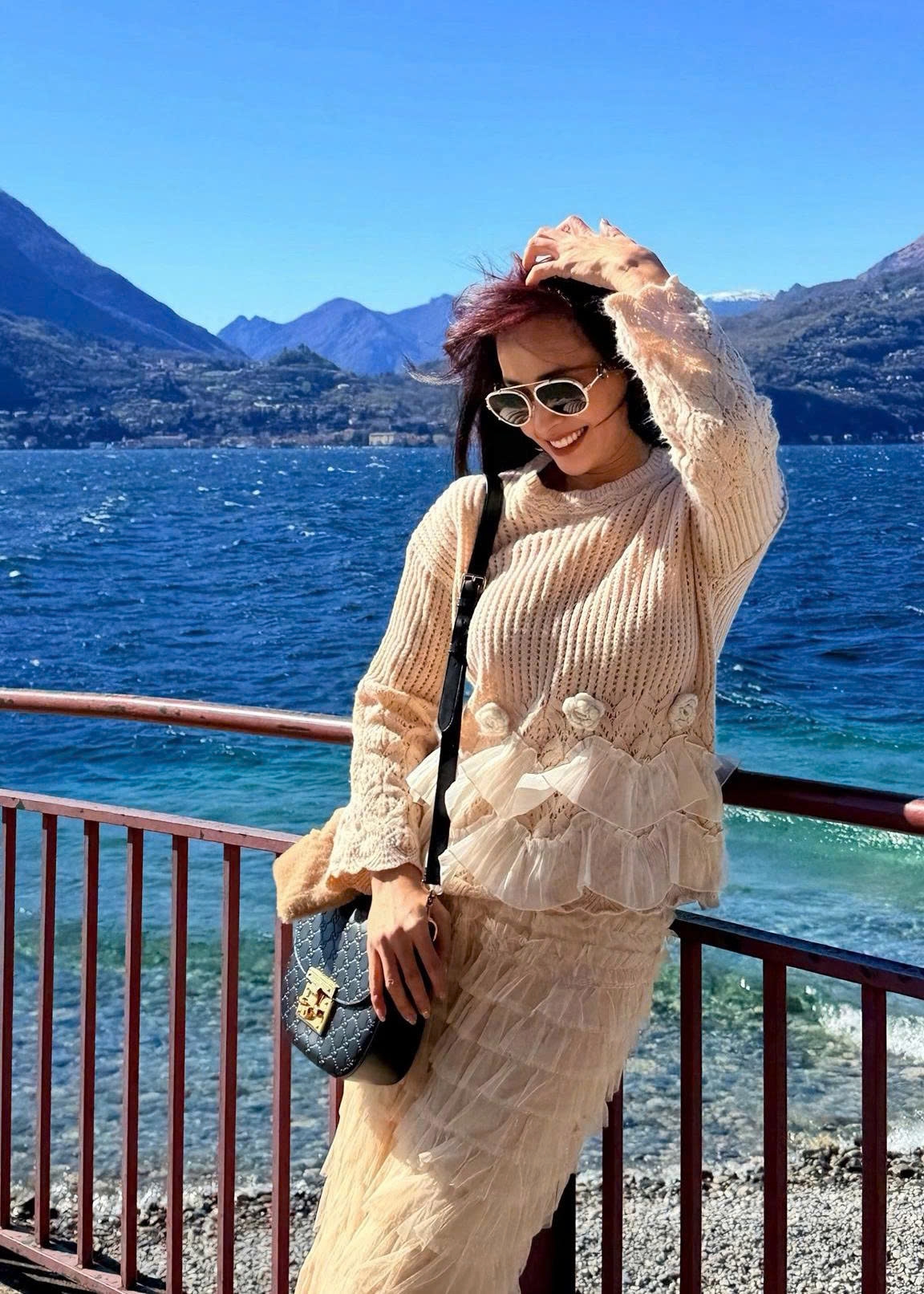 sao viet 23 4 phuong oanh khoe ve dep nen na voi ao dai hinh anh 4