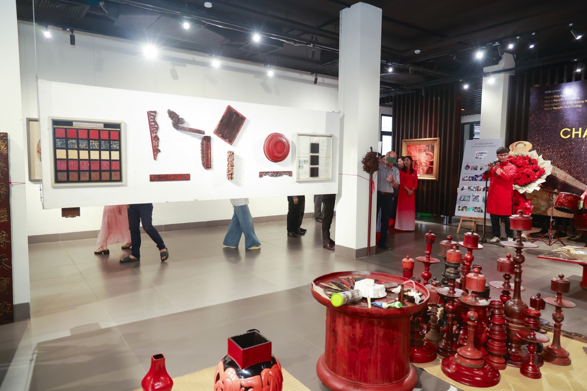 pho co ha noi dip 30 4 soi dong khong gian van hoa hinh anh 4