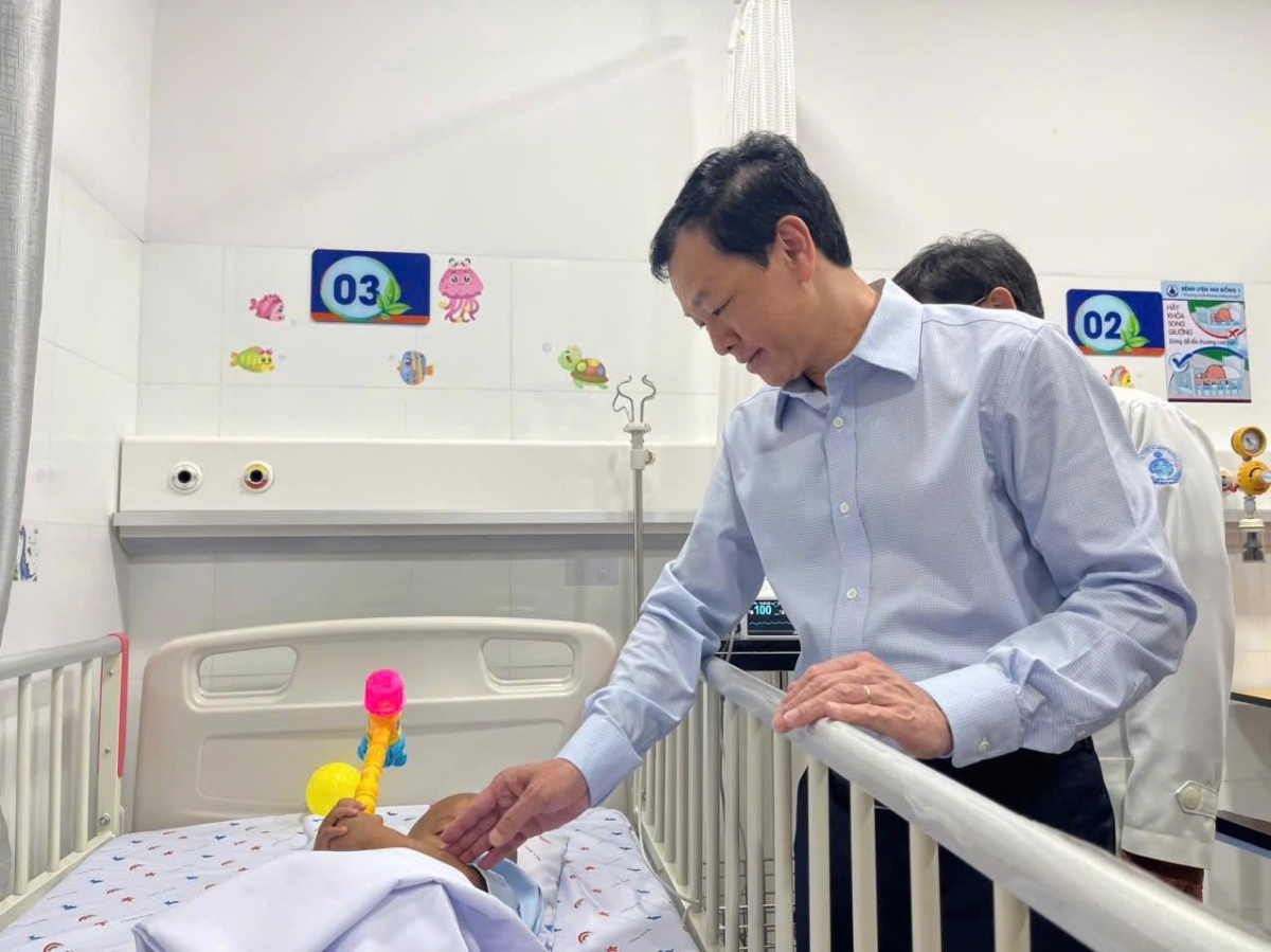 tre co dau hieu bi bao hanh trach nhiem cua khu dan cu, truong hoc den dau hinh anh 1