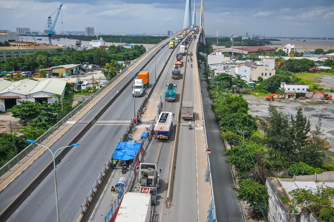 Cầu Phú Mỹ sửa chữa, Công an TP.HCM thông tin lộ trình thay thế