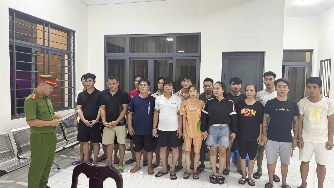 Khởi tố 17 bị can trong đường dây ma túy liên tỉnh