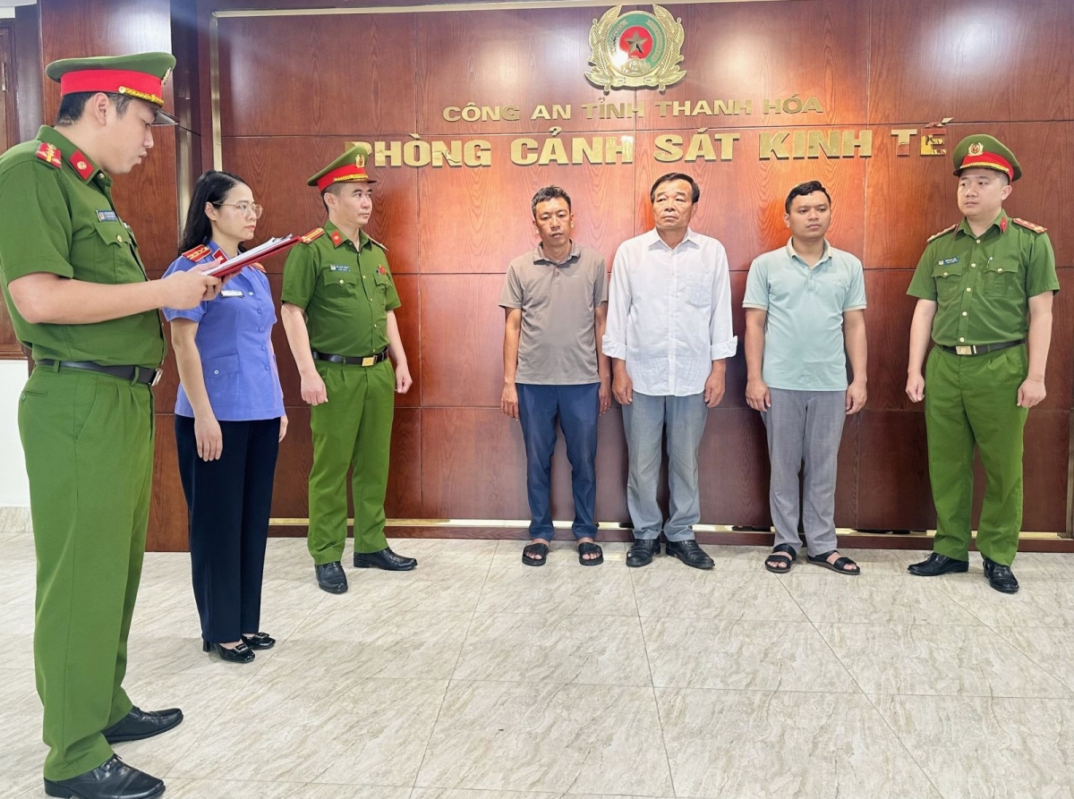 khoi to 3 bi can vu phu phep ho so, rut tien du an duong vung cao hinh anh 1