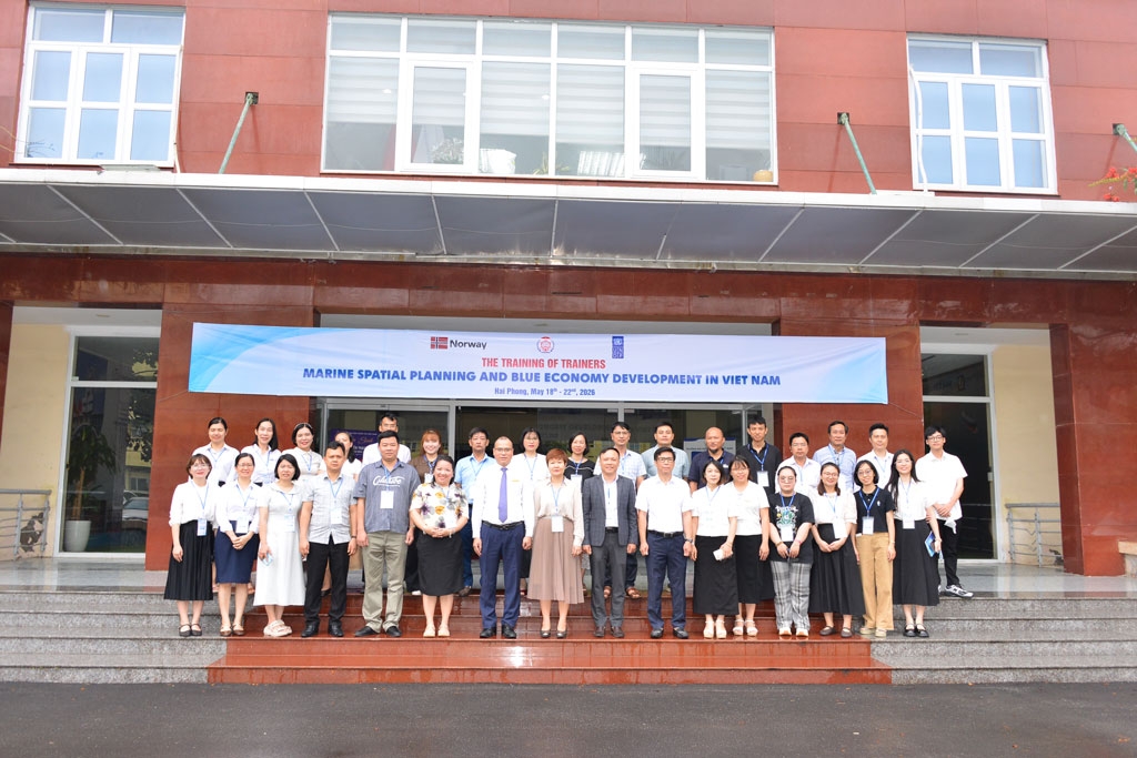 Việt Nam thúc đẩy kinh tế biển xanh từ đào tạo đến quy hoạch không gian biển