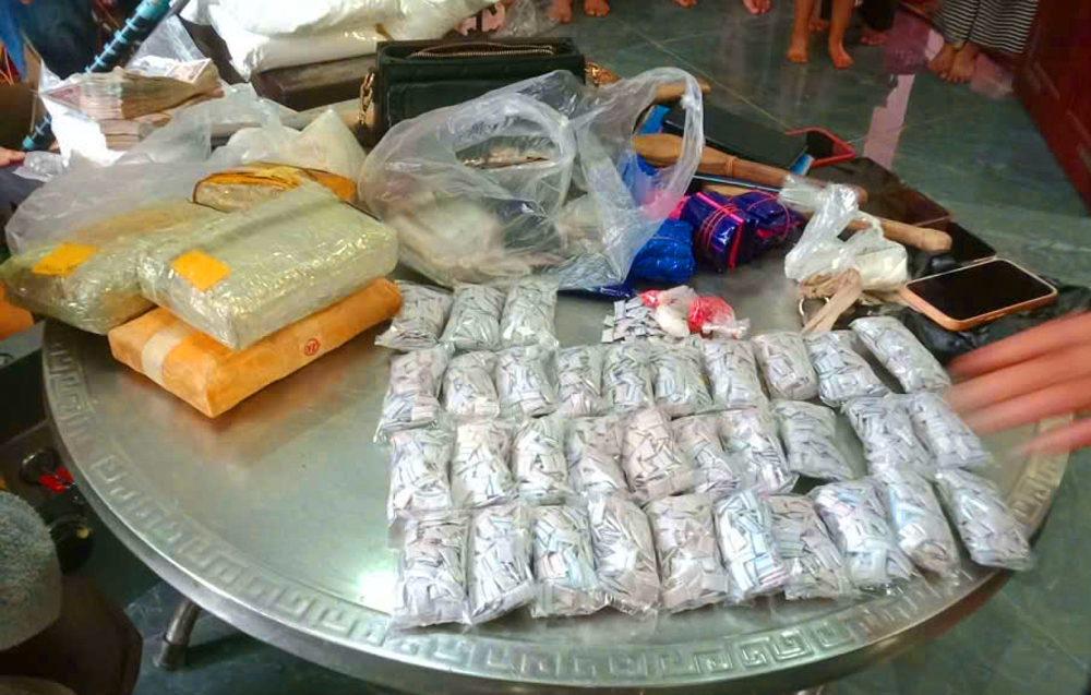 triet pha duong day ma tuy xuyen quoc gia, thu giu hon 23kg ma tuy hinh anh 1